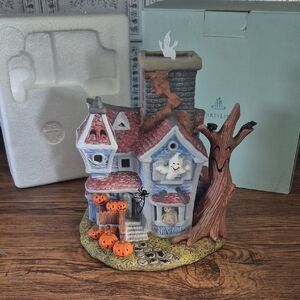 PartyLite Ghostly Tealight House
